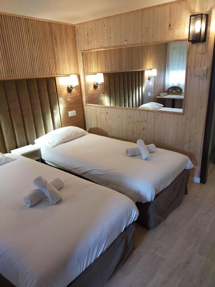The Originals Access, Hotel Foix Zewnętrze zdjęcie